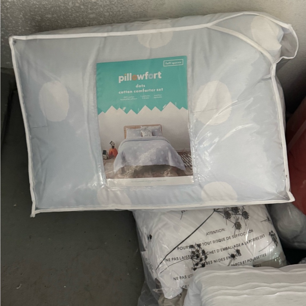 Pillowfort Blue and White Comforter Set